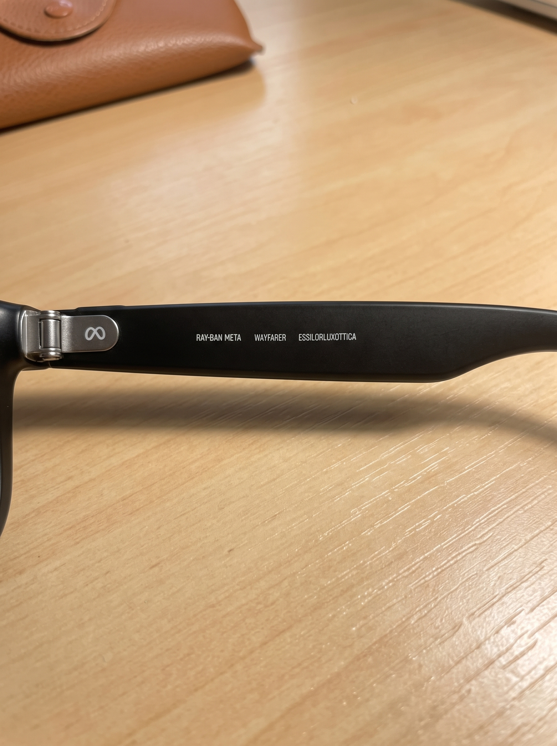 Ray-Ban Meta Wayfarer (Gen 1) — Preto Fosco e Lentes Polarizadas (Grade A) — óculos inteligente recondicionado com câmera — foto 5