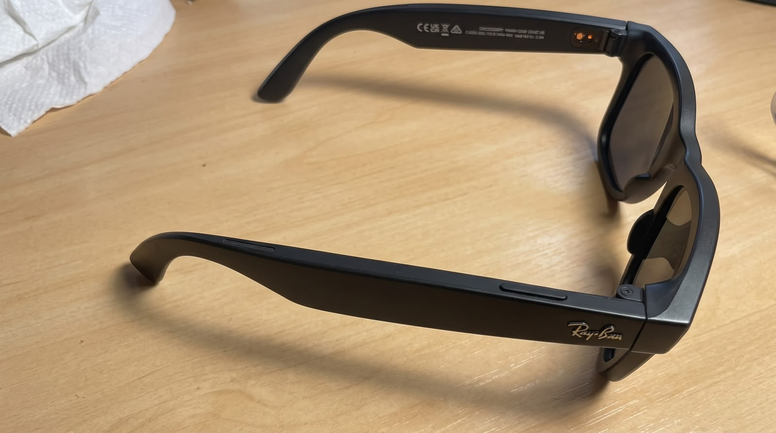 Óculos Inteligente Ray-Ban Stories Wayfarer RW4004 — Preto Fosco (Grade A) — óculos inteligente recondicionado com câmera — foto 5